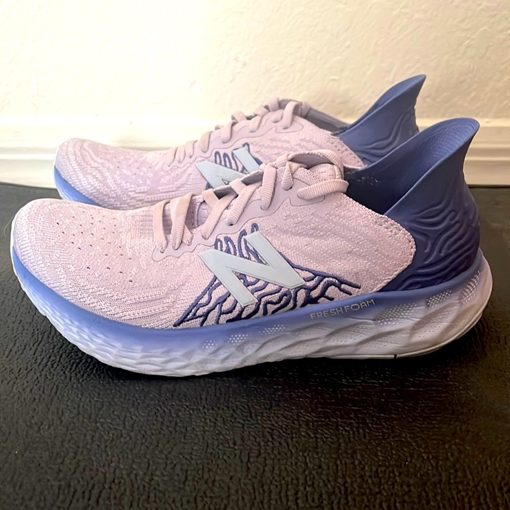 New balance Fresh foam 1080 V10 size 7.5 womens